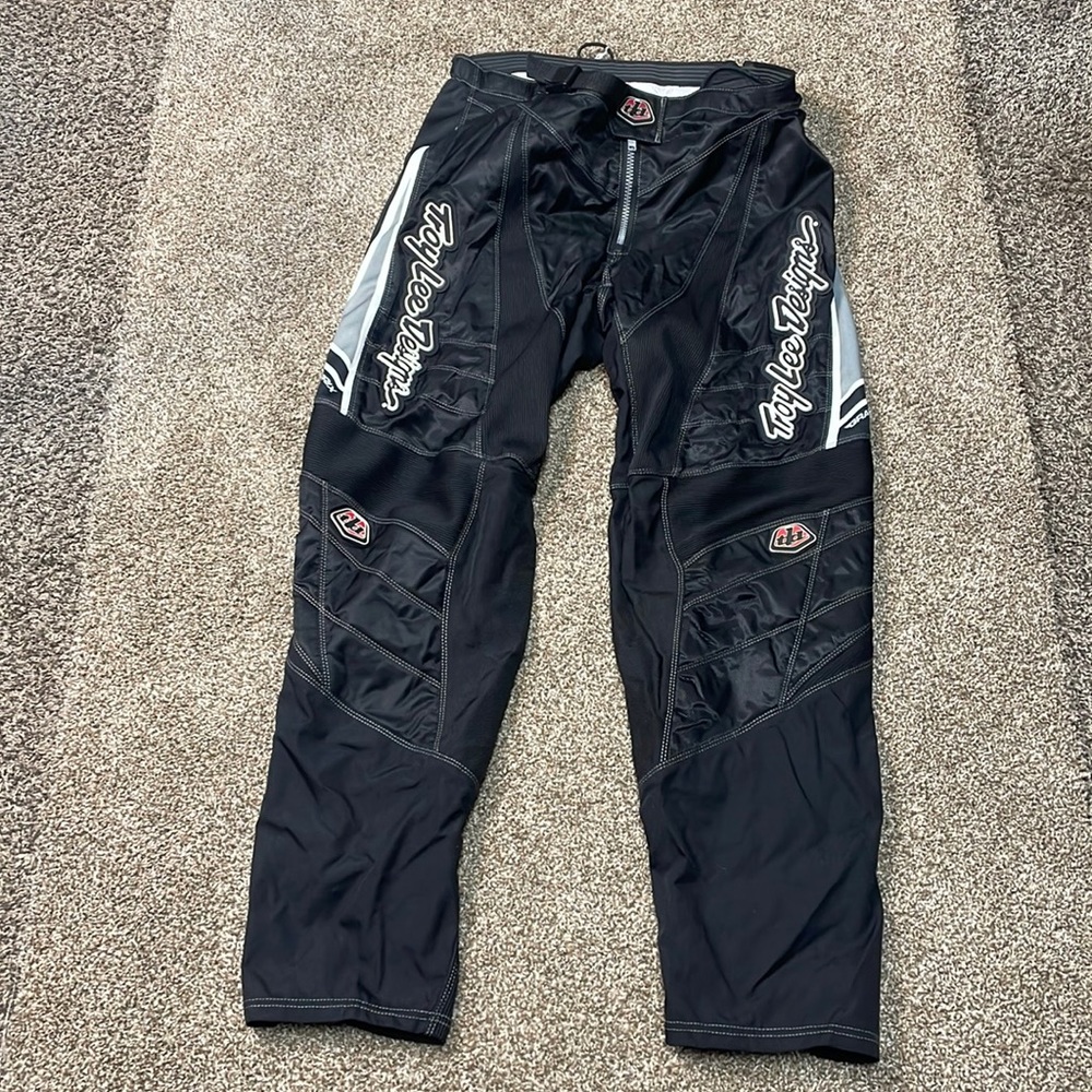 Troy Lee Design Mountain Bike or Dirt Bike Pants. Men’s size 40.